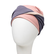 Laden Sie das Bild in den Galerie-Viewer, Turban von House of Christine für Frauen mit Alopecia und Haarausfall aufgrund von Chemotherapie