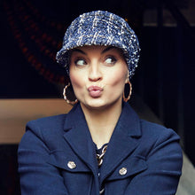 Laden Sie das Bild in den Galerie-Viewer, Mütze mit Schirm House of Christine für Frauen