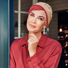 Laden Sie das Bild in den Galerie-Viewer, Shakti Turban mit mehreren Lagen in verschiedenen roten und braunen Tönen