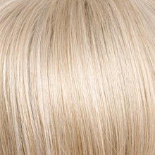 Laden Sie das Bild in den Galerie-Viewer, Clip-In Topper in blond hitzebeständiges Haar
