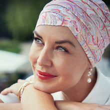 Laden Sie das Bild in den Galerie-Viewer, Yoga Turban von House of Christine sommerliches Muster für Frauen