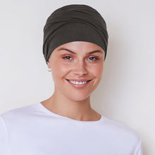 Laden Sie das Bild in den Galerie-Viewer, Zoya Turban House of Christine für Frau mit Alopecia