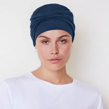 Laden Sie das Bild in den Galerie-Viewer, Zoya Turban House of Christine für Frau mit Alopecia