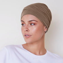Laden Sie das Bild in den Galerie-Viewer, Zoya Turban House of Christine für Frau mit Alopecia