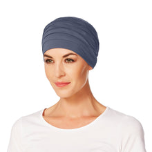 Laden Sie das Bild in den Galerie-Viewer, Yoga Turban by Christine Headwear für Alopezie und Kopfbedeckung bei Chemo