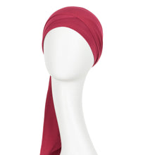 Laden Sie das Bild in den Galerie-Viewer, Christine Headwear Mantra Scarf als Chemo Mütze und bei Alopecia