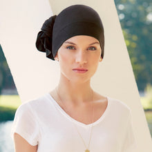 Laden Sie das Bild in den Galerie-Viewer, Christine Headwear Anna V Tube in 0325 Damen Turban für Krebspatienten in Chemotherapie