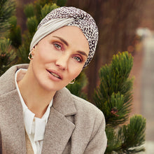 Laden Sie das Bild in den Galerie-Viewer, Turban House of Christine für Alopecia, Chemotherapie und Haarausfall