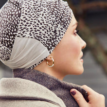 Laden Sie das Bild in den Galerie-Viewer, Amia Turban für Frauen in Chemotherapie House of Christine