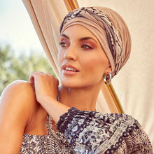 Laden Sie das Bild in den Galerie-Viewer, Scarlett Christine Headwear Kopfbedeckung für Frauen mit Alopecia und Chemotherapie
