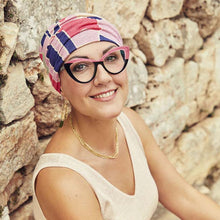 Laden Sie das Bild in den Galerie-Viewer, Turban von House of Christine für Frauen mit Alopezie, Haarausfall und Chemothapie.