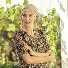 Laden Sie das Bild in den Galerie-Viewer, House of Christine Turban für Alopezie, Chemotherapie und Haarausfall