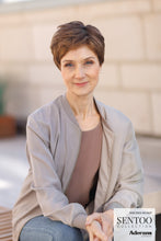 Laden Sie das Bild in den Galerie-Viewer, Blossom