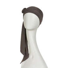 Laden Sie das Bild in den Galerie-Viewer, Kopfbedeckung Frau, Haarausfall, Glatze, Chemotherapie, Alopezie, Aderans, Camaflex, Kopfbedeckung, Haare, Haarersatz, Fashion, Christine Headwear