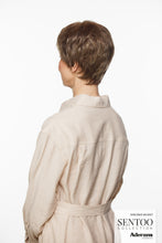 Laden Sie das Bild in den Galerie-Viewer, Dahlia