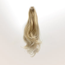 Laden Sie das Bild in den Galerie-Viewer, Haare, Haarteil, Extensions, Aderans, Camaflex, Haarersatz, Haarausfall, Fashion, modisch, Mode, Haarverdichtung, kahle Stellen, Haarfüller, Clips