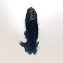 Laden Sie das Bild in den Galerie-Viewer, Haare, Haarteil, Extensions, Aderans, Camaflex, Haarersatz, Haarausfall, Fashion, modisch, Mode, Haarverdichtung, kahle Stellen, Haarfüller, Clips