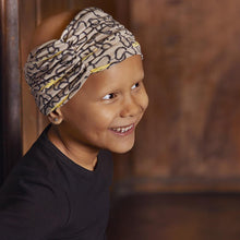 Laden Sie das Bild in den Galerie-Viewer, Petite Swan - Kinderstirnband - gemustert