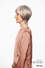 Laden Sie das Bild in den Galerie-Viewer, Lily