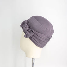 Laden Sie das Bild in den Galerie-Viewer, Turban Kopfbedeckung für Chemotherapie und Alopezie
