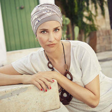 Laden Sie das Bild in den Galerie-Viewer, Turban House of Christine für Alopezie, Chemotherapie und Haarausfall