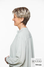 Laden Sie das Bild in den Galerie-Viewer, Stefania