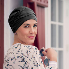 Laden Sie das Bild in den Galerie-Viewer, B.B. Becca Turban von Christine Headwear Chemomütze für Damen, auch bei Alopezie