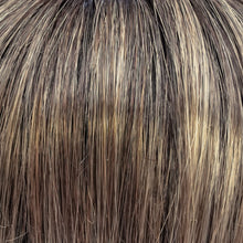 Laden Sie das Bild in den Galerie-Viewer, Haarfarbe, Perückenfarbe, Farbe, Farbkachel, perücken, perücke, perückenshop, damenperücken, damen perückeb, perrücken, perücken kaufen, haarausfall frauen, haarausfall frau, perücke münchen, Kunsthaar, Kunsthaarperücke