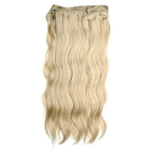 Laden Sie das Bild in den Galerie-Viewer, Echthaar Clip-In Extensions in Creamy Blond
