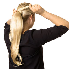 Laden Sie das Bild in den Galerie-Viewer, Pferdeschwanz Ponytail im Zopf integriert
