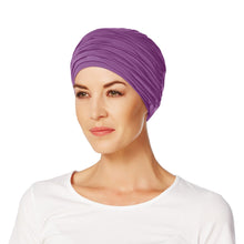 Laden Sie das Bild in den Galerie-Viewer, Christine Headwear Karma Turban Kopfbedeckung bei Alopecia purple
