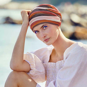 Luna V Turban von Christine Headwear für Frauen mit Alopezie und Chemotherapie