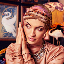 Laden Sie das Bild in den Galerie-Viewer, Scarlett Boho Turban House of Christine Kopfbedeckung bei Alopecia
