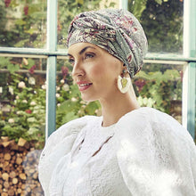 Laden Sie das Bild in den Galerie-Viewer, House of Christne Turban für Frauen mit Haarausfall mit Alopecia
