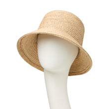 Laden Sie das Bild in den Galerie-Viewer, Strohhut von Christine Headwear als Kopfbedeckung für den Sommer mit Chemotherapie
